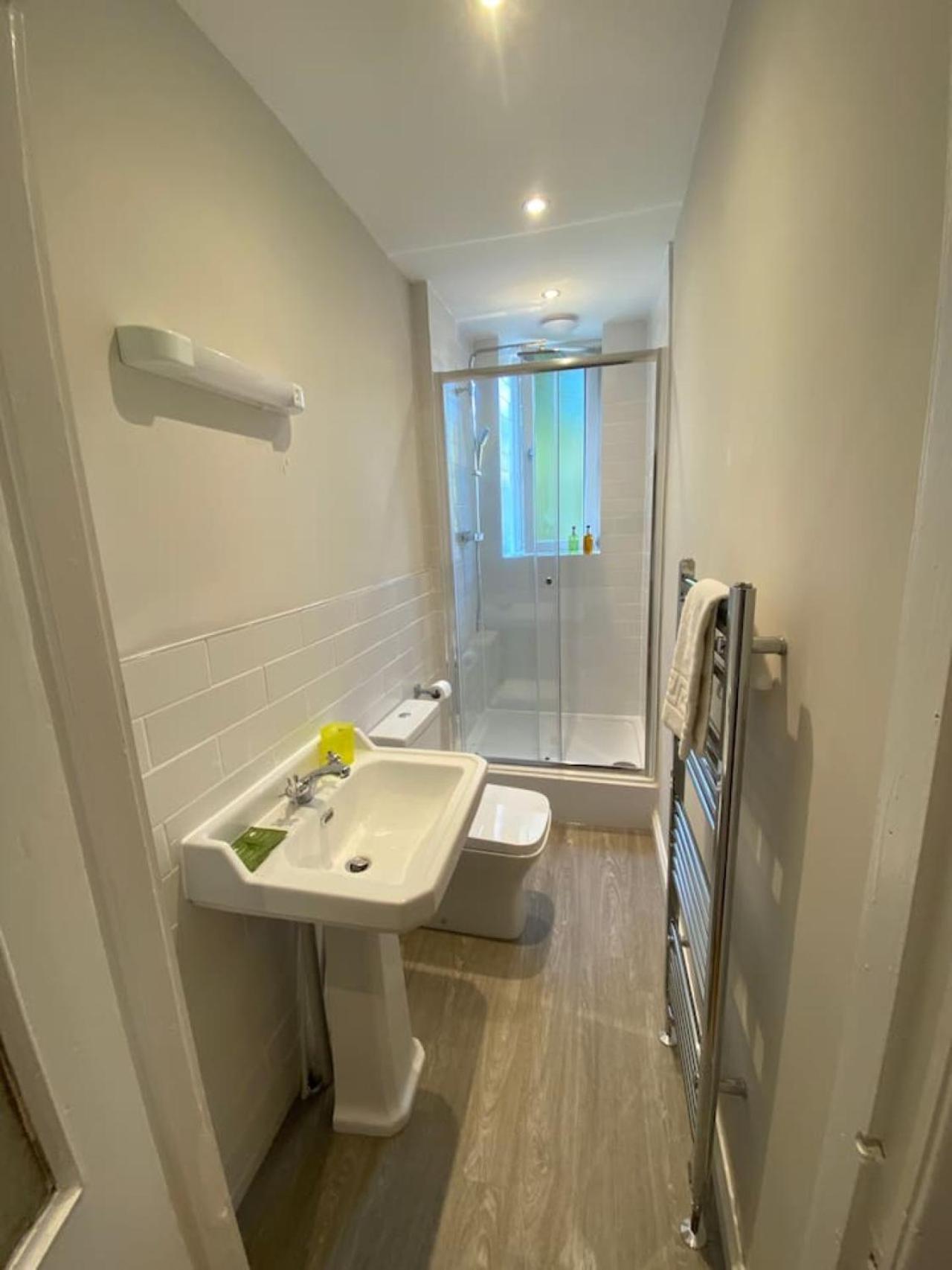 Appartement Gorgeous 2 Bed, *